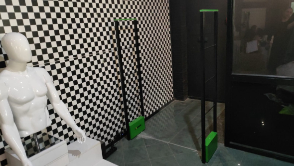 Магазин Блок Пост, г. Донецк, ул. Университетская 18 - проход 120 см