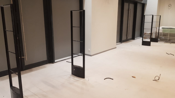 Магазин Canali, г. Москва, The Outlet Moscow - 2 прохода по 180 см