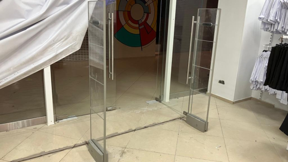 Магазин Китай-город, г. Москва, Дисконт-центр Орджоникидзе - проход 180 см