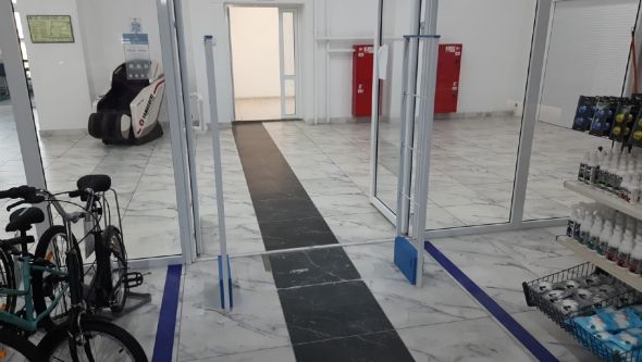 Магазин Спортмастер, г. Южноуральск, ТЦ Umoll - проход 140 см