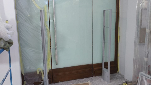 Магазин ЗЕНИТ, г. Москва, ТД ГУМ - проход 90 см