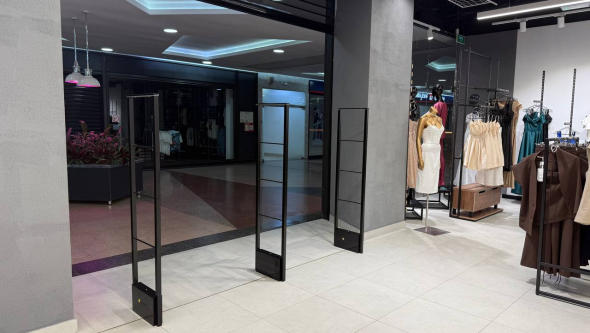 Магазин Butterfly, г. Барнаул, ТРЦ Арена - проход 260 см