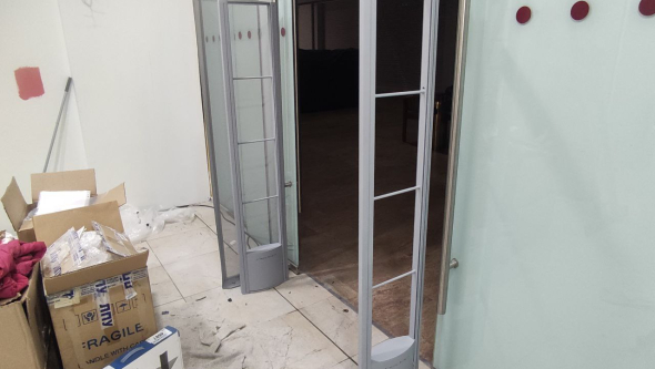 Магазин Браво-Оптика, г. Владимир, ТЦ Мегаторг - проход 120 см