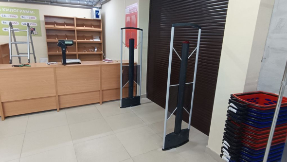 Секонд-хенд Лондон, г. Смоленск, ул. Багратиона 51/12  - проход 180 см