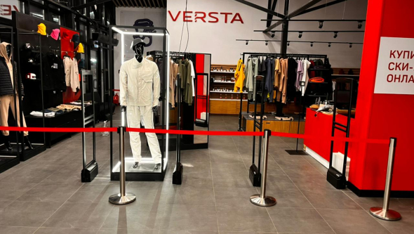 Магазин Красная Поляна, г. Сочи, п. Красная Поляна - 2 прохода с разной шириной