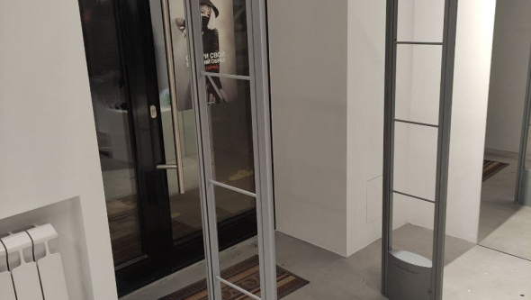 Магазин Bat Norton, г. Москва - проход 90 см