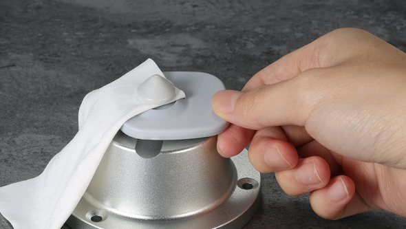 Пример, когда не стоит покупать самый дешевый съемник антикражных датчиков