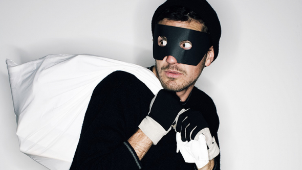 Устали от туристов-воришек? VORMATIC вам поможет!