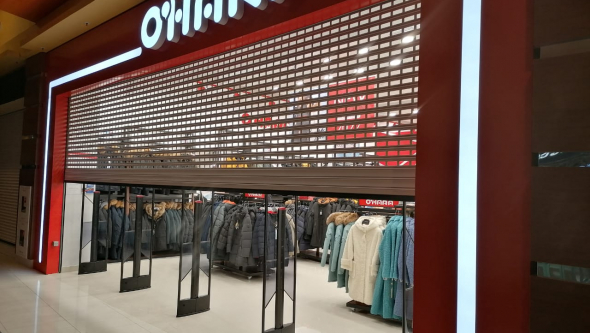 Магазин O’Hara, г. Сургут, ТРЦ Аура - проход 7 метров