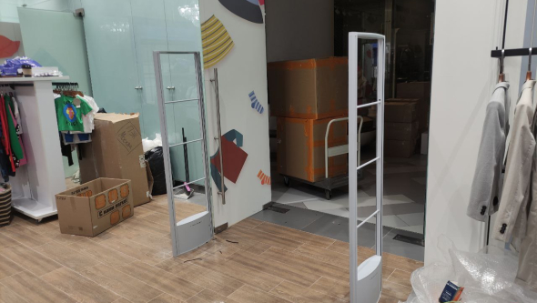 Магазин Teewit Kids, г. Москва, ЦДМ - 2 прохода по 160 см