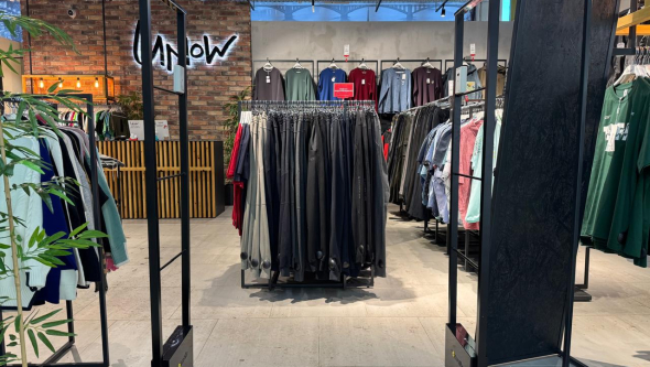 Магазин UNoW, г. Красноярск, ул. 60 лет Октября 48 - проход 120 см