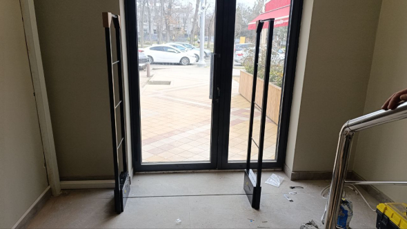 Магазин Мюнхен, г. Краснодар, ул. Красная 127 - проход 1 метр