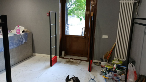 Секонд-хенд Винтажный, г. Саратов, ул. Большая Казачья 59/65 - проход 90 см