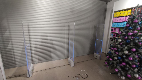 Магазин Всёгазин, г. Москва, ТРЦ Авентура - проход 4 метра