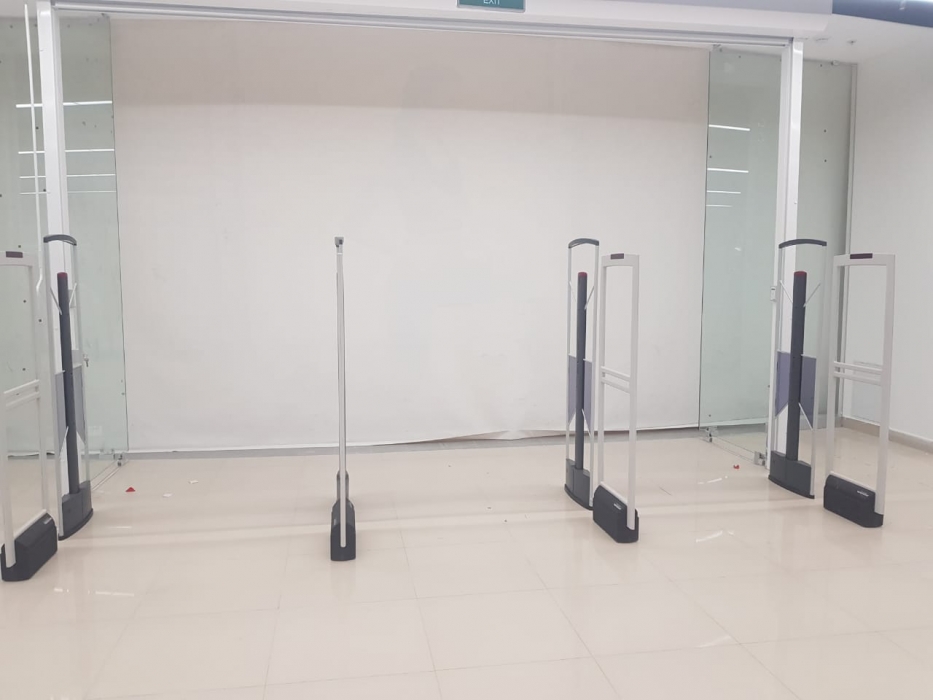 Магазин WOSS Brands Outlet, г. Москва - проход 480 см5