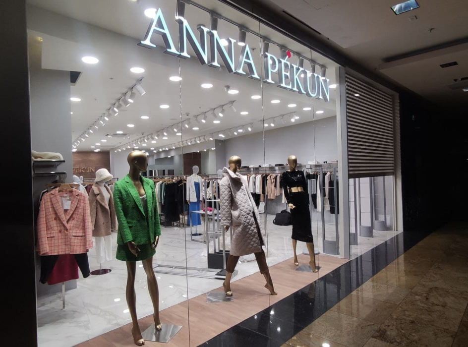 Магазин ANNA PEKUN, г. Москва, ТРЦ Афимолл Сити - проход 280 см3