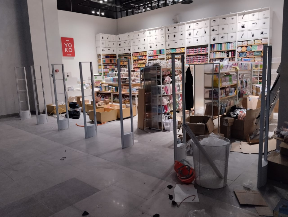 Магазин YOKO Japan, г. Москва, ТЦ МЕГА Теплый Стан - проход 720 см0