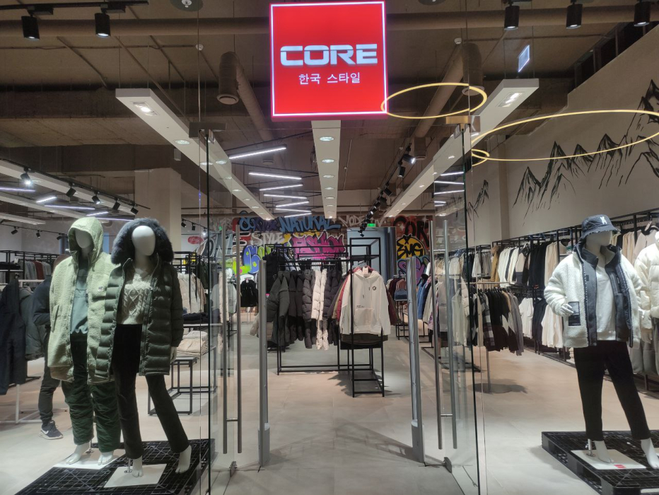 Магазин CORE, г. Красногорск, ТРК РИГАМОЛЛ - 2 прохода по 180 см3