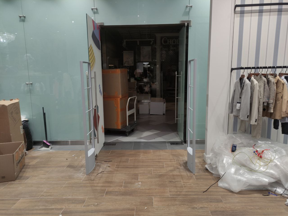 Магазин Teewit Kids, г. Москва, ЦДМ - 2 прохода по 160 см1