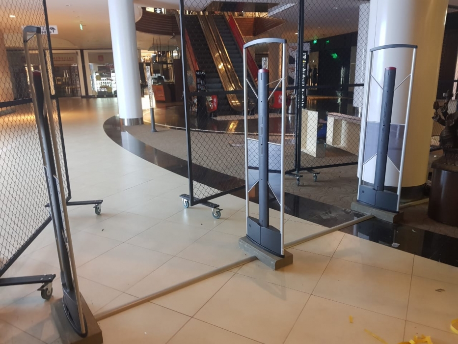 ТРК VEGAS, г. Москва - проход 4 метра1