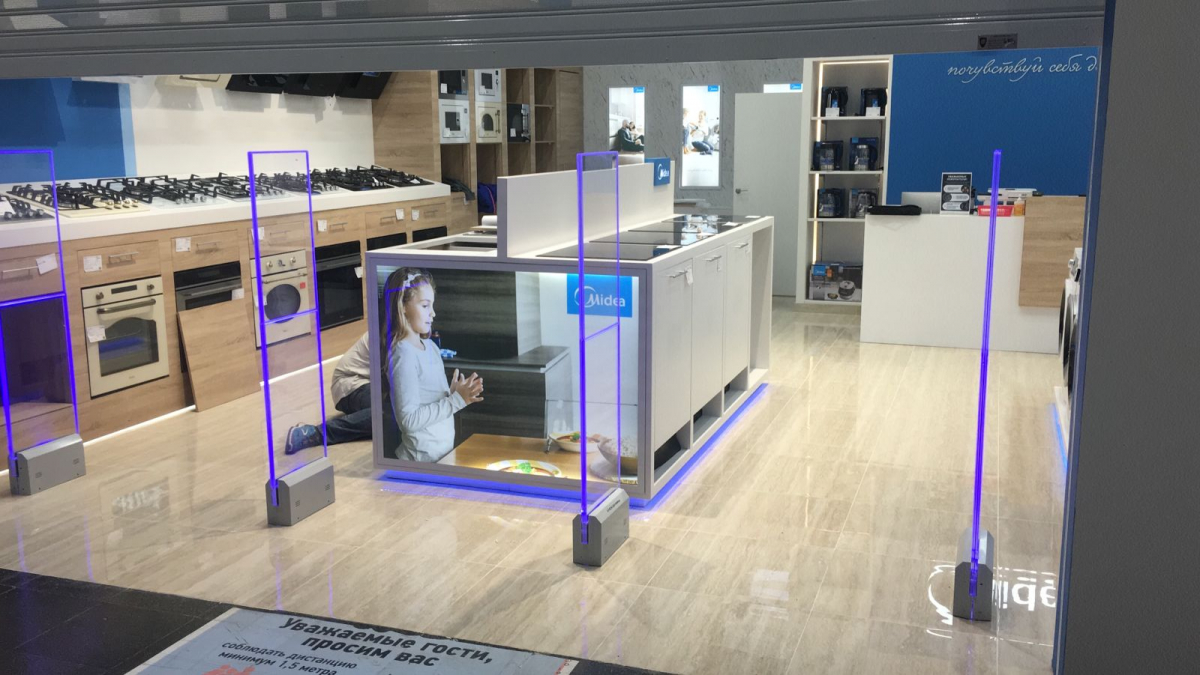 Магазин Midea, г. Самара, ТРК МЕГА - проход 10 метров1