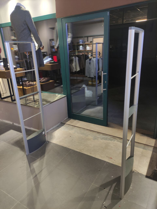 Магазин Damat Tween, г. Москва, Outlet Village Белая Дача - 2 прохода по 180 см0