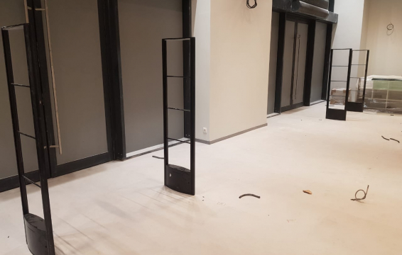 Магазин Canali, г. Москва, The Outlet Moscow - 2 прохода по 180 см