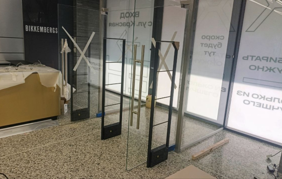 Магазин Мюнхен, г. Краснодар, ул. Красная 127 - проход 180 см